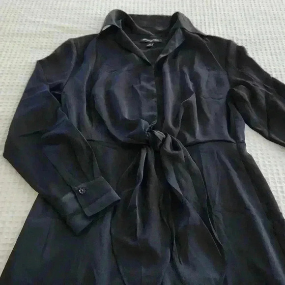 BANANA REPUBLIC SATIN TIE-FRONT MIDI SHIRTDRESS - Picture 10 of 10